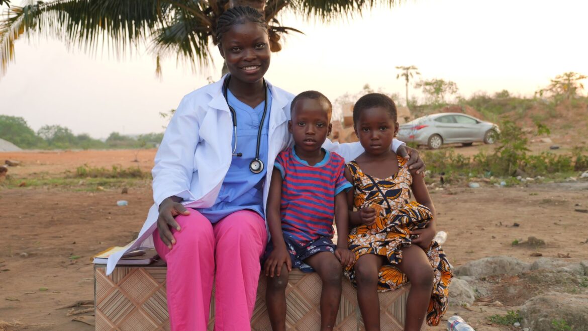 Community Health Services: A Local Guide for UK Households - ilustracja artykulu